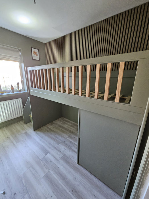 Deluxe Cabin Bed