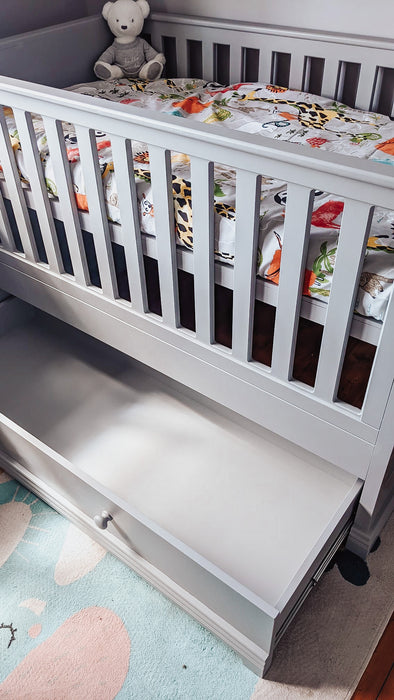 Harlow Cot