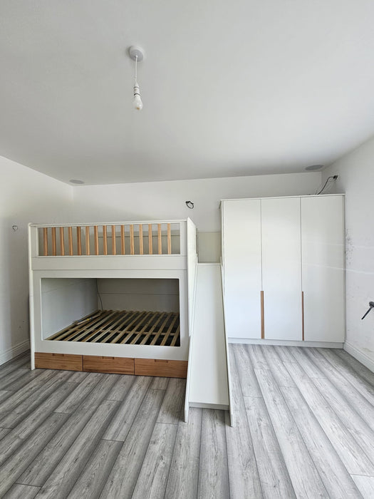 Deluxe Doubles Bunk (oak stairs)