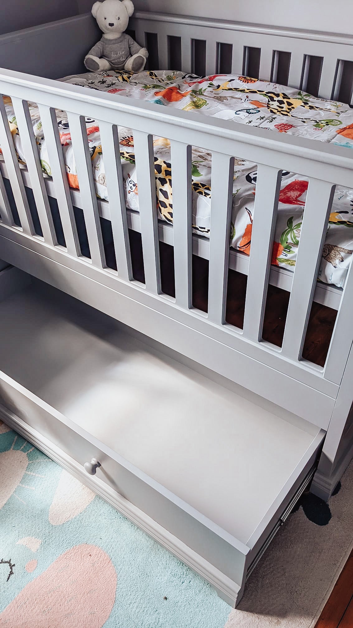 Harlow Cot